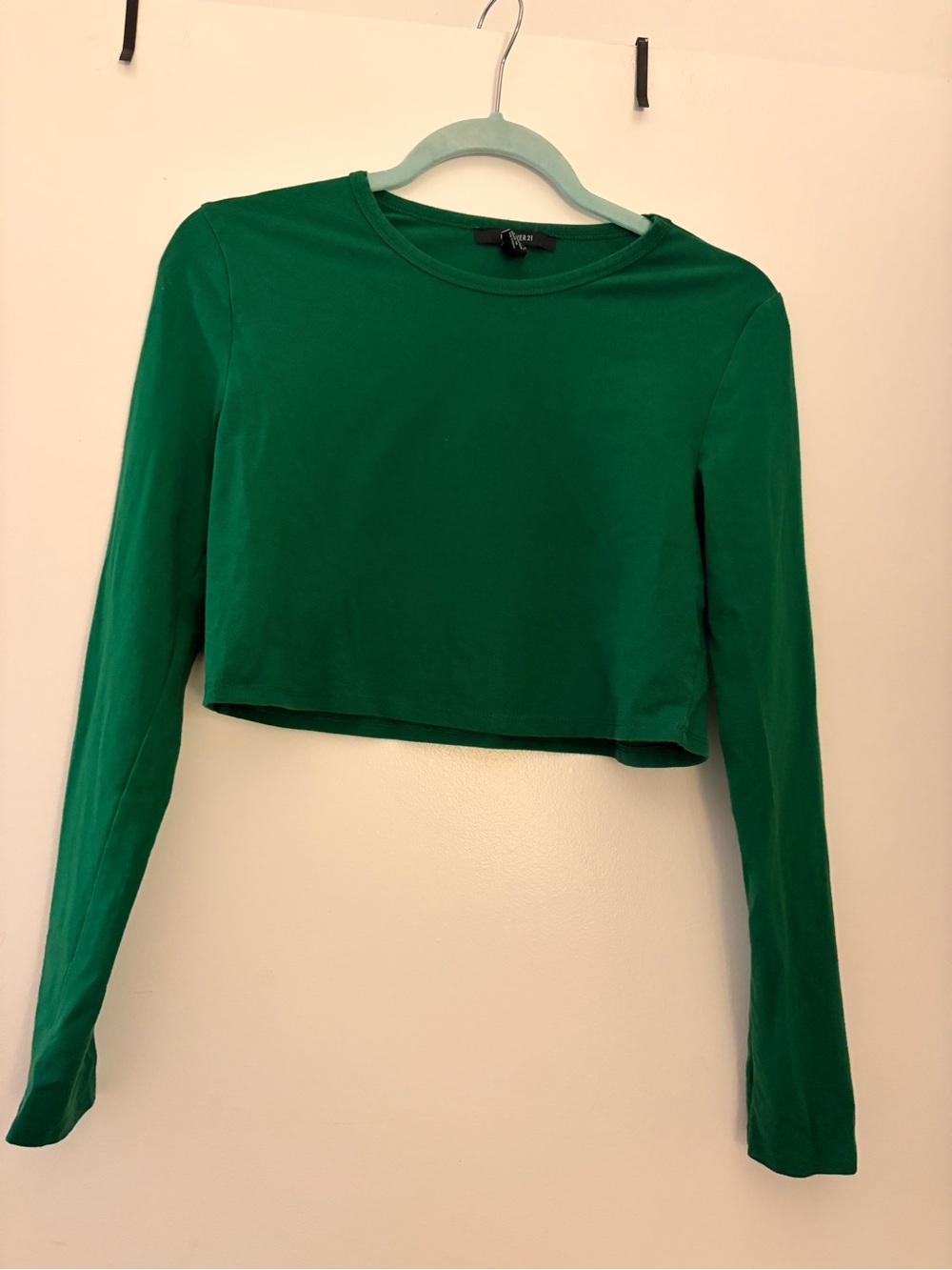 Forever 21 Emerald Green Long-Sleeve Cropped Tee